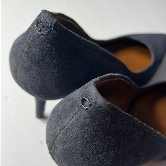 Coach Women's charcoal Grey Suede Pumps - Picture 5 of 8